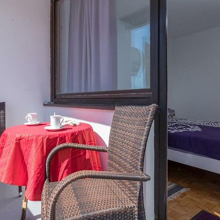 Apartment Maestral Pula Bagian luar foto